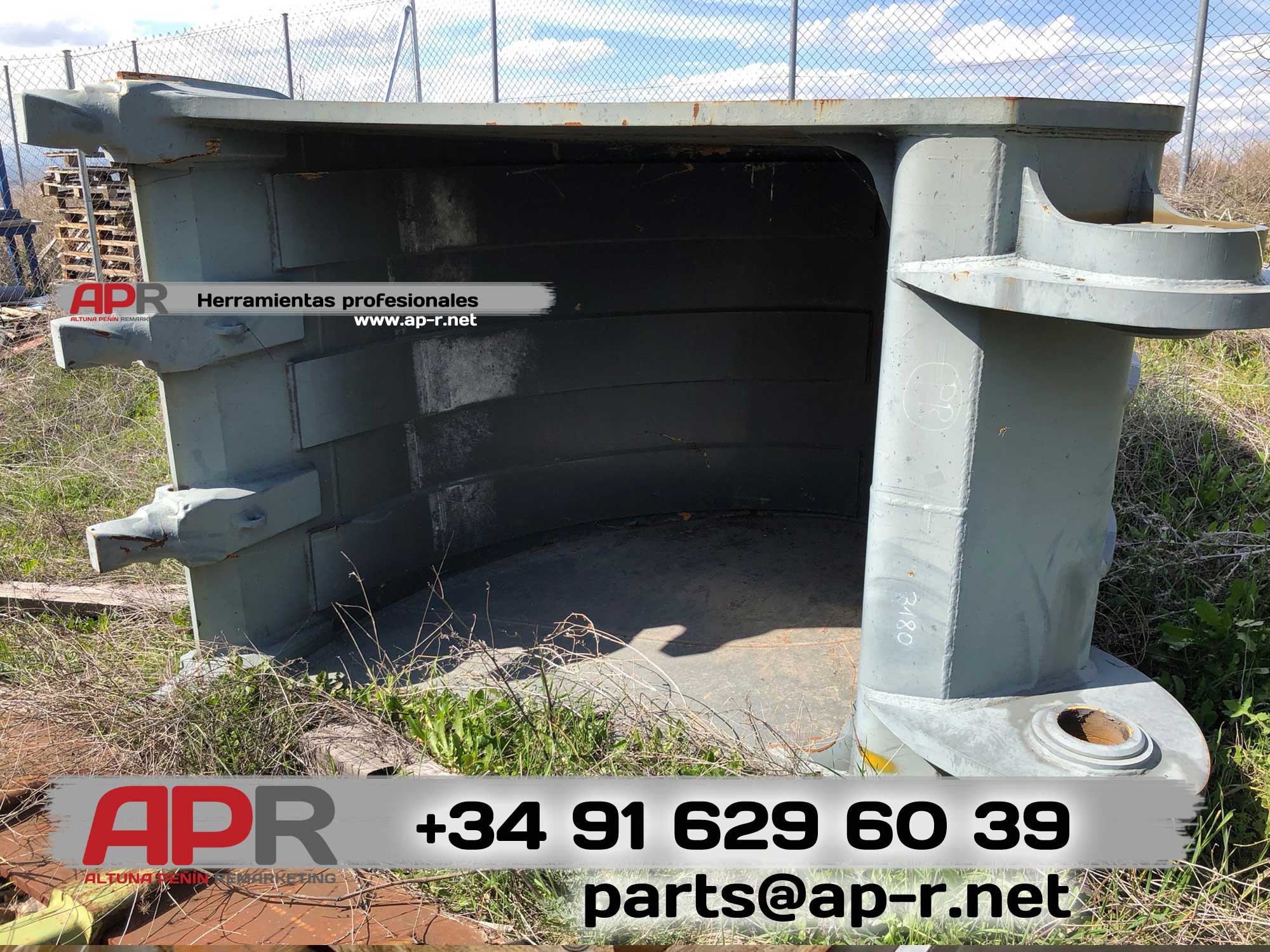 LIEBHERR R984C Bucket 4,8 M3 9755855