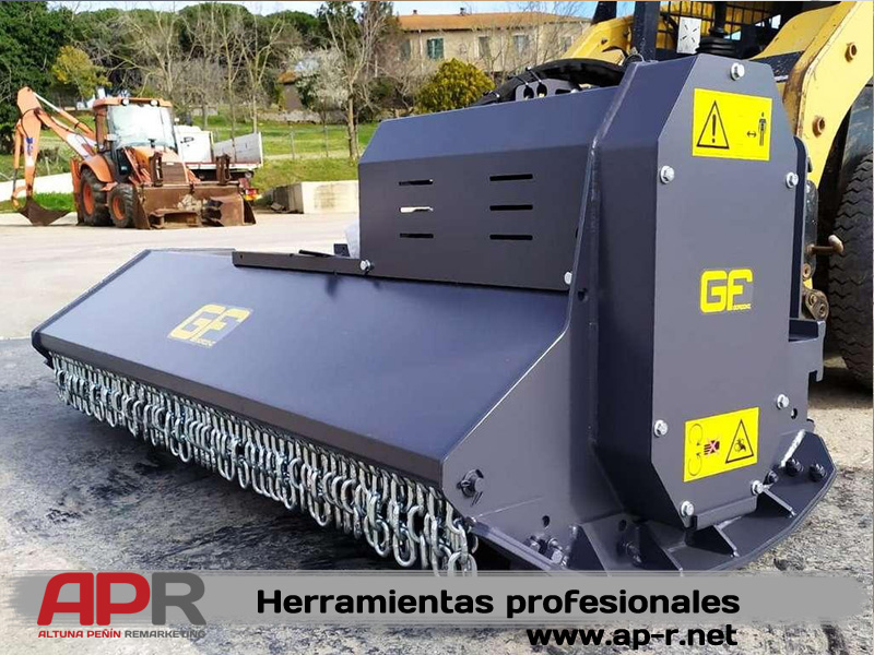 Desbrozadora frontal para minicargadora