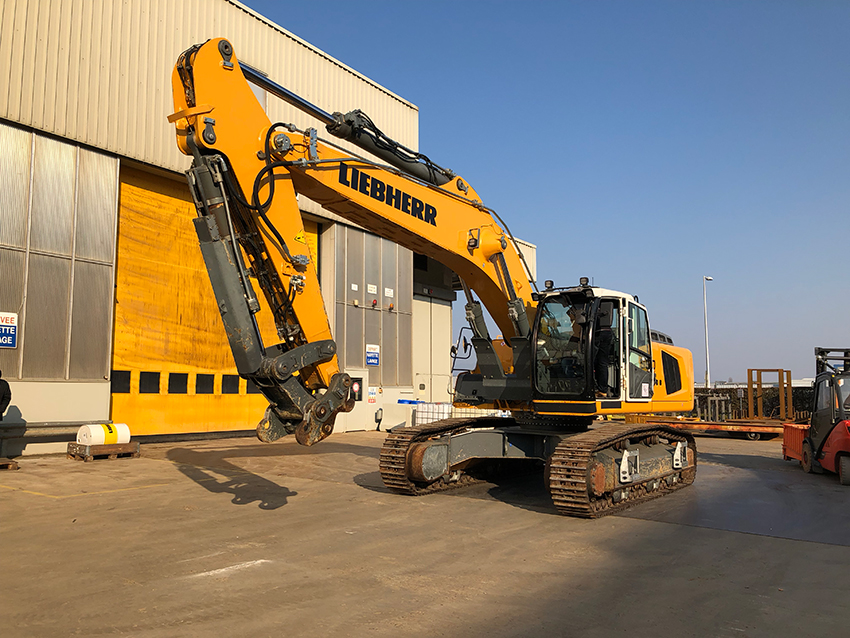 Used crawler excavator